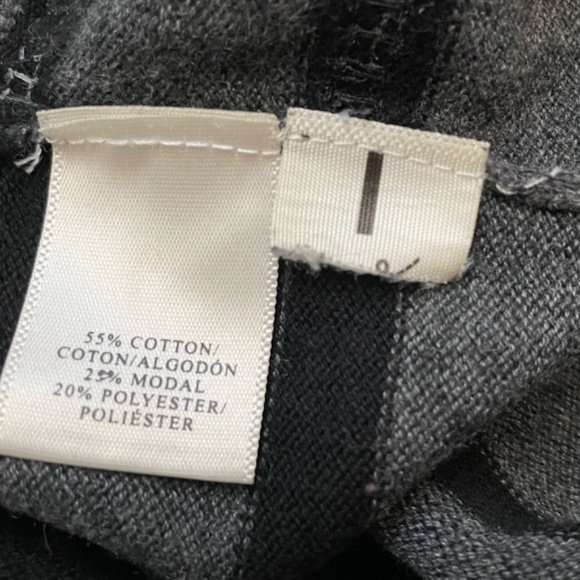 Ann Taylor Gray Striped Sweater Size Medium - Picture 6 of 8